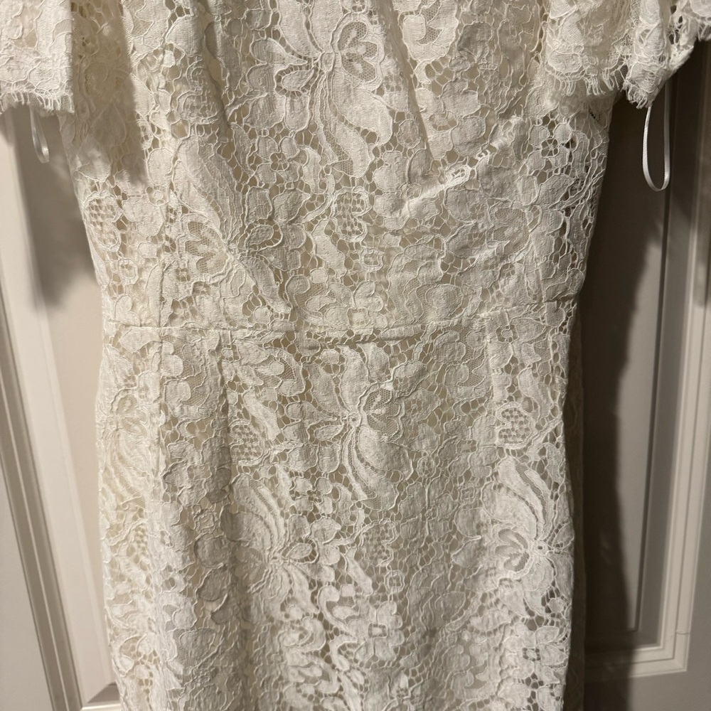 Dolce & Gabbana White Lace Wedding Dress | XS - Picture 5 of 10